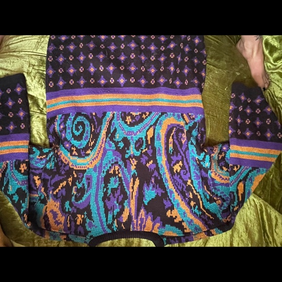 Vintage Sweater - Picture 5 of 5